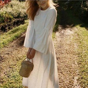 Dôen Noisette Cotton Eyelet Bell Sleeve Midi Dress, size M ~ pre-owned